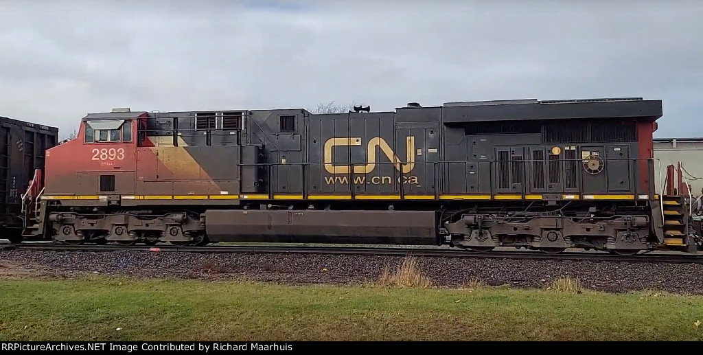 CN 2893